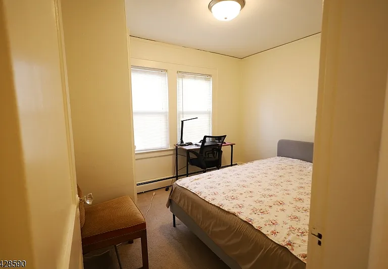 15 Edgar St #A — Photo 13