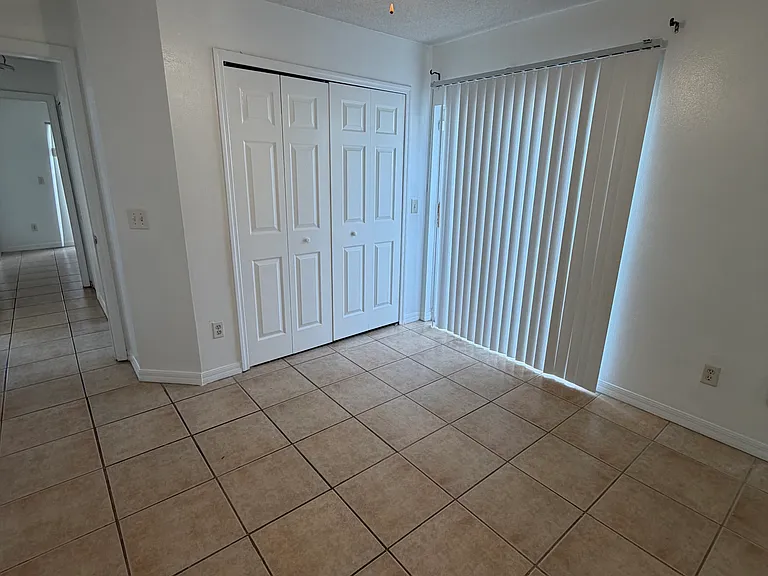 1646 Oak Hill Trl — Photo 32
