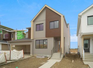 610 176th Ave NW, Edmonton, AB T5Y3V6