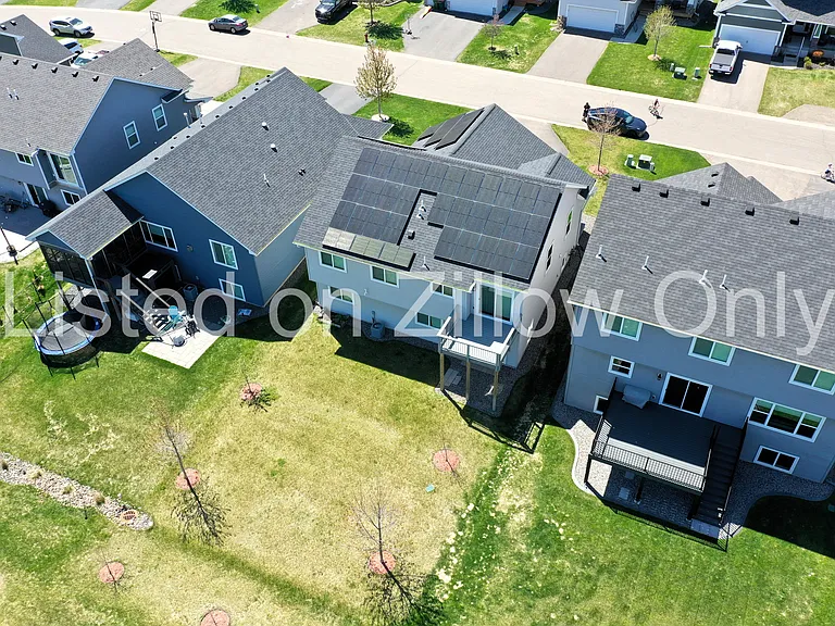 6758 Redwood Ave — Photo 30