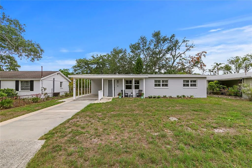 3 bed, 2.0 bath, 1690 sqft, $3,750 — Photo 1