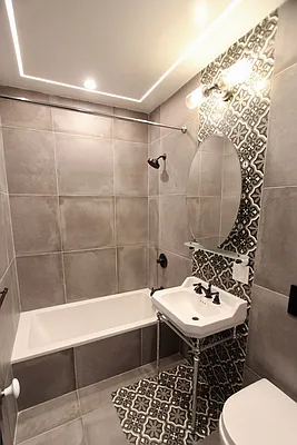 Rented by Mae Equities | media 17