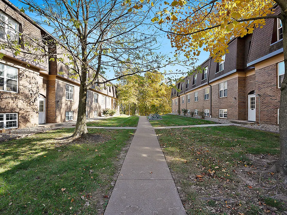 400 W Union St