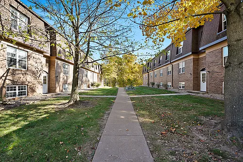 400 W Union St Photo 1