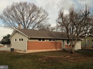 240 Acorn Dr, Warminster, PA