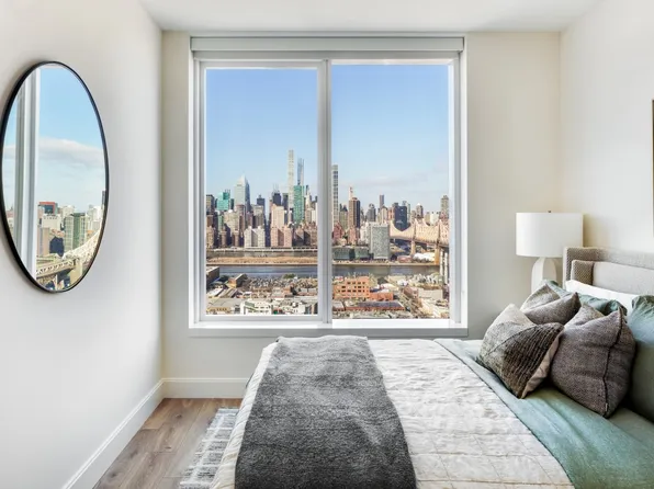 23-15 44th Road image 3 of 24