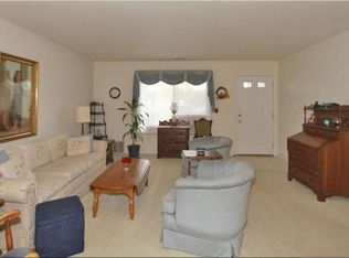 1211 Sunnyslope Dr, Racine, WI 53406