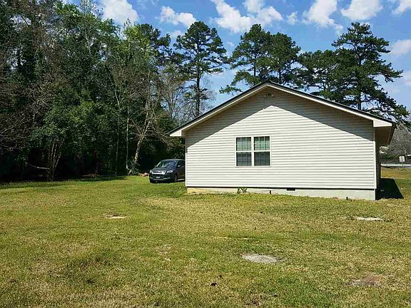 2nd image of 327 Columbus Hwy