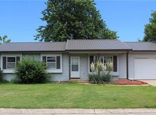 741 Fowler Dr, Lebanon, MO 65536