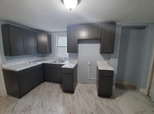 384 S 20th St #1, Newark, NJ 07103