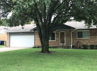 61 Huntington Rd, Augusta, KS 67010