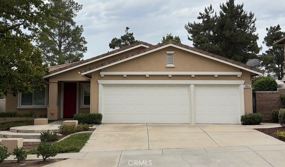 1st image of 1464 Pinewood Dr