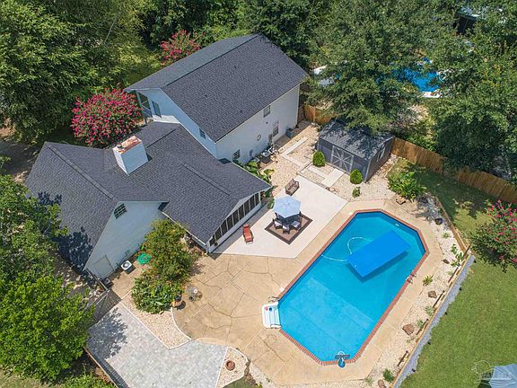 2nd image of 1053 Fleming Dr