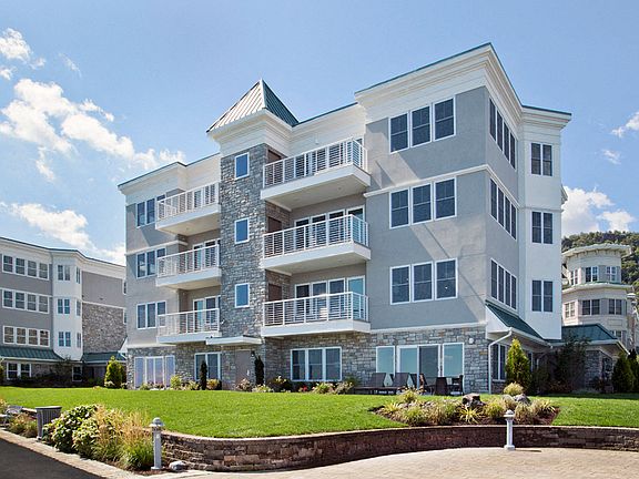 The Waterfront at Harbors