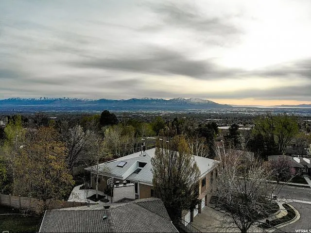 1407 S Chancellor Way — Photo 27