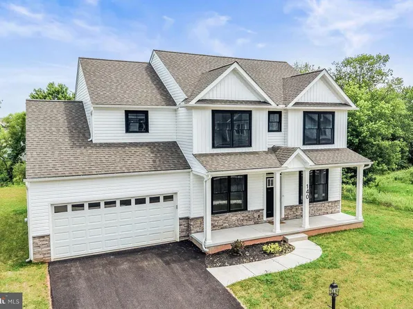140 Eli Dr, York, PA 17404