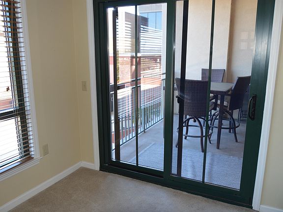4th image of 121 N Monroe St APT 6006