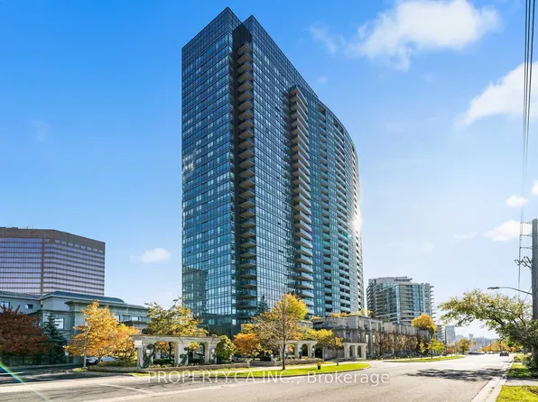 15 Greenview Ave #309, Toronto, ON M2M 4M7