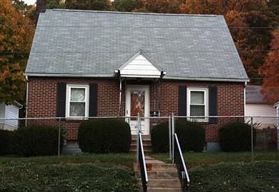 Home for Sale in Allentown, Pennsylvania $1,100