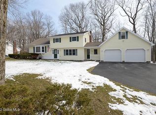 5 Denkers Dr, Ballston Lake, NY 12019
