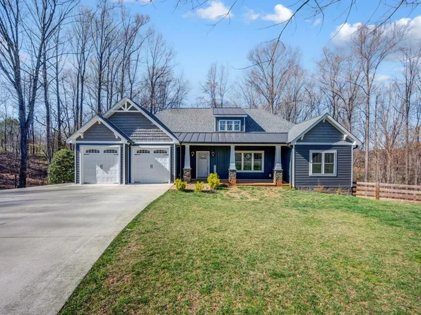 128 Seven Oaks Dr, Lynchburg, VA 24502