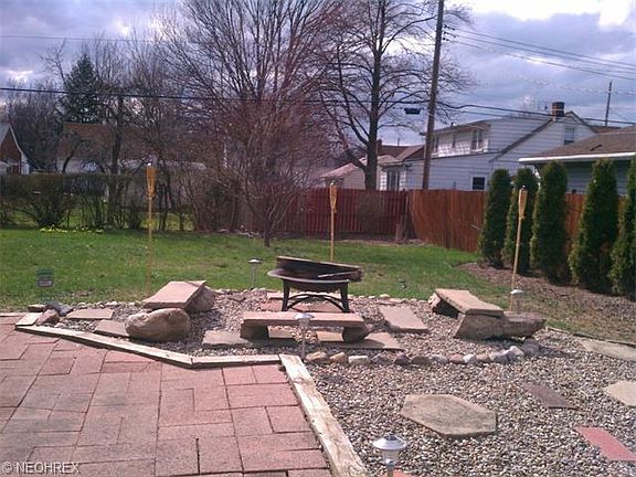 3rd image of 3422 Dayton Ave