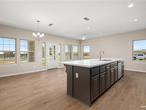 4th image of 2113 Tanager Ln