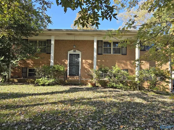 6113 Rickwood Dr NW, Huntsville, AL 35810