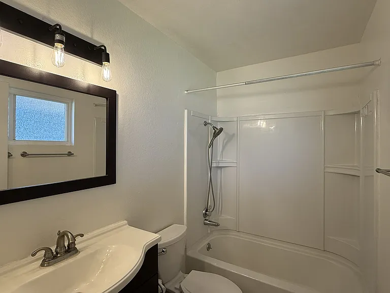 10260 Magnolia Ct — Photo 10