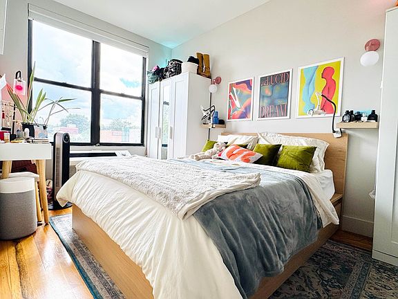 2nd image of 41 Kosciuszko St APT 308