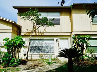 15620 Morning Dr, Lutz, FL 33559