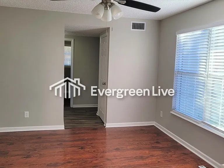 2243 Thiervy Dr — Photo 9