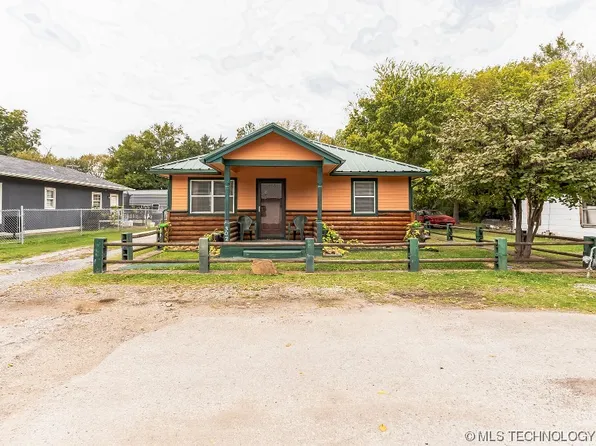 302 N 2nd St, Sperry, OK 74073