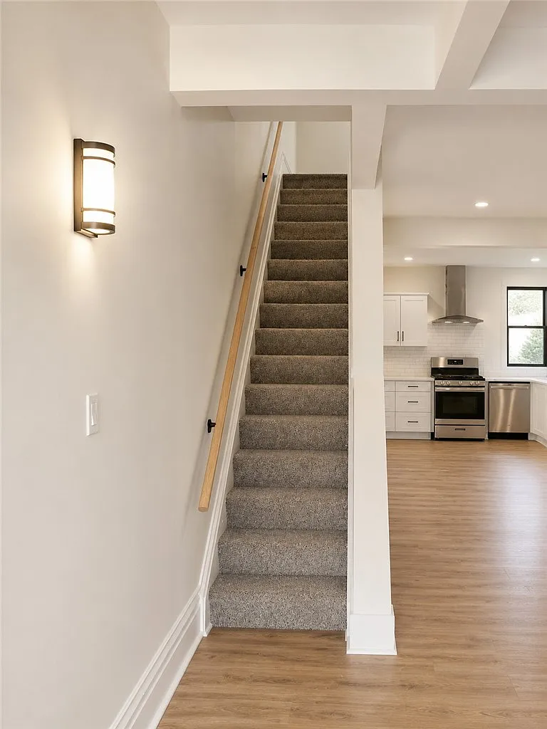 3 bed, 1472 sqft, $1,795 — Photo 2