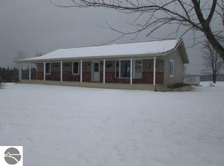 600 E Sage Lake Rd, Rose City, MI 48654