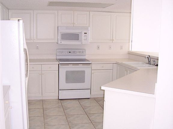 4th image of 3880 N Highway A1a APT 801