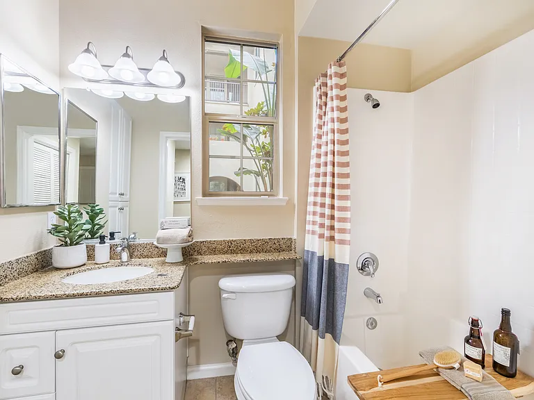 Woodbury Lane Apartment Homes — Photo 6