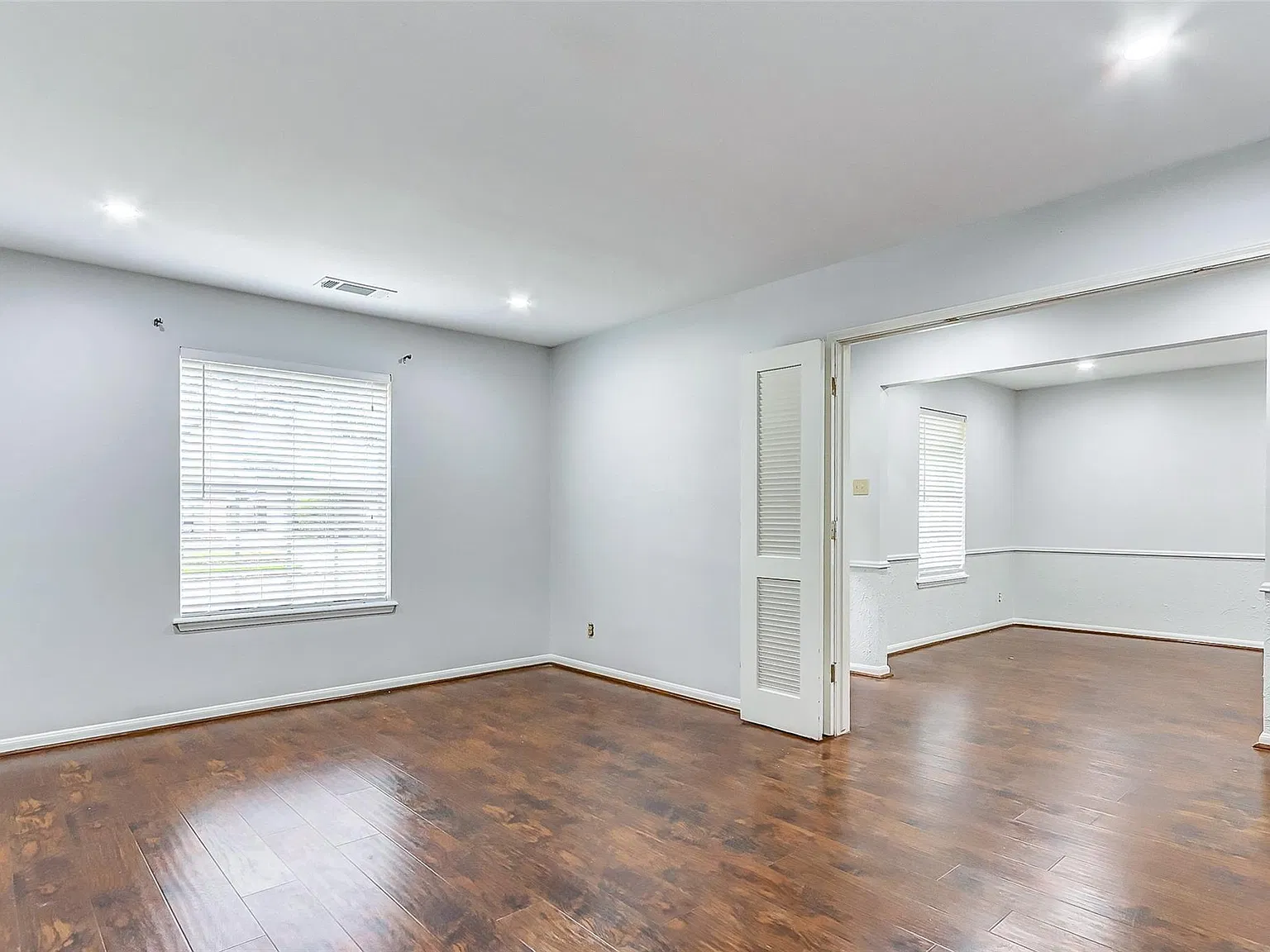 3 bed, 2.5 bath, 2230 sqft, $2,350 — Photo 4
