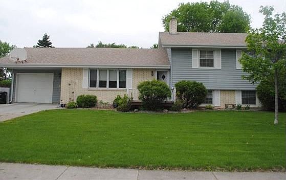 1st image of 710 Park Dr S