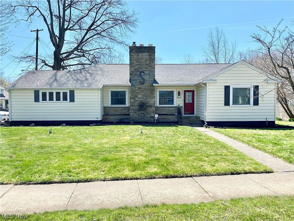 2210 Walnut Blvd, Ashtabula, OH 44004 | Zillow