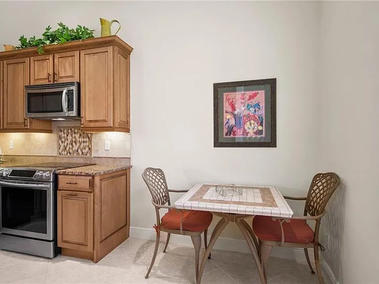 577 Beachwalk Cir #R-202 — Photo 13