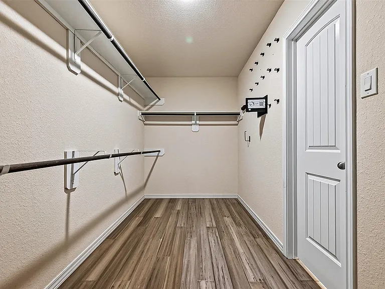 4631 Stolz Trl — Photo 30