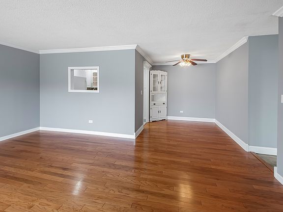 4th image of 924 S Lake Ct APT 108