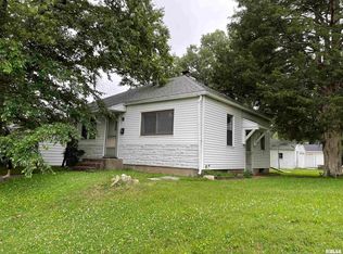 2530 Oak St, Bettendorf, IA