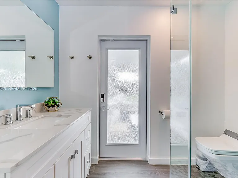 4212 Van Buren St — Photo 2