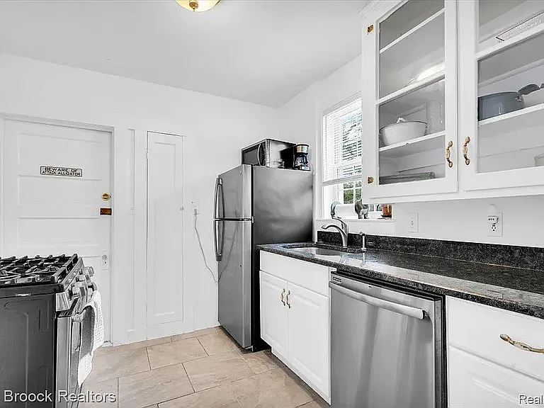 417 W Lincoln Ave #1 — Photo 13
