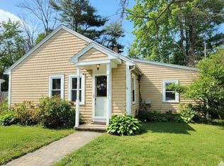 115 Waltham St, Halifax, MA 02341