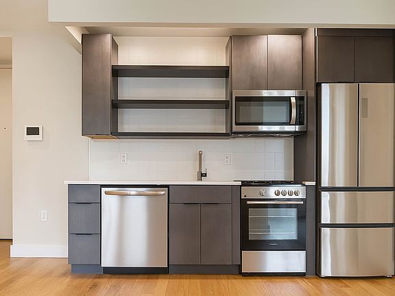 5th image of 189 Johnson Ave APT 2F