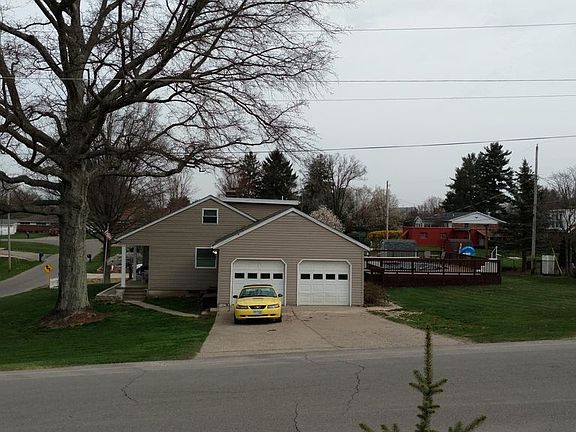 3rd image of 3100 Lookout Dr