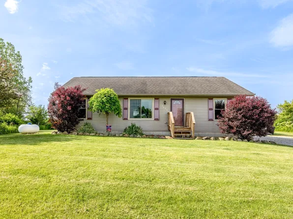 5674 Galbraith Line Rd, Croswell, MI 48422